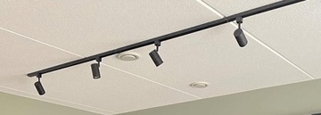 Комплект освещения, штанга освещения, 4 лампы.