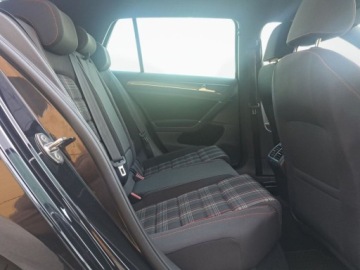 Volkswagen Golf VII GTI 3d Facelifting 2.0 TSI 245KM 2017 Volkswagen Golf Salon PL, Serwisowany, ACC, Ambiente, 2.0 Benzyna 244KM, zdjęcie 31