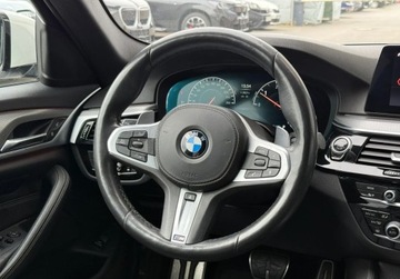 BMW Seria 5 G30-G31 Touring 520d 190KM 2019 BMW Seria 5 520d M Pakiet 190KM Keyless Display Key HeadUp 2.0 Diesel 190KM, zdjęcie 14