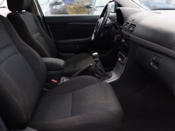 Toyota Avensis II Kombi 2.2 D-4D 177KM 2007 Toyota Avensis 2.2 D-CAT, 174 KM, HAK, Klima, zdjęcie 8