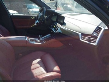 BMW X6 G06 2022 BMW X6 M50i 2022 4.4l 4.4 Benzyna 523KM, zdjęcie 9