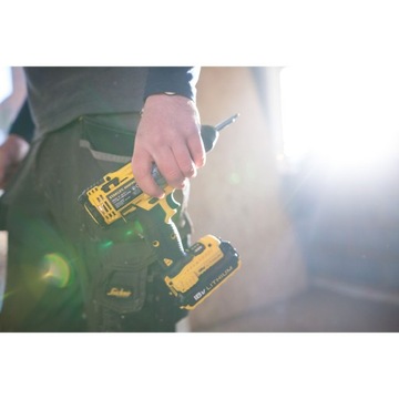 УДАРНАЯ ДРЕЛЬ STANLEY/С ПРИВОДОМ. 2X2AH FMC625D2