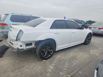 Chrysler 300C II 2022 Chrysler 300 2022 CHRYSLER 300 TOURING L 3.6 Benzyna 292KM, zdjęcie 4