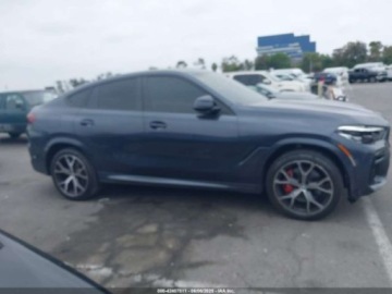BMW X6 G06 2022 BMW X6 2022 BMW X6 XDRIVE40I 3.0 Benzyna 335KM, zdjęcie 13