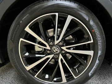 Toyota C-HR II SUV 1.8 Hybrid 140KM 2025 Od ręki - Executive 1.8 Hybrid 140KM | Podgrzewane fotele!, zdjęcie 13