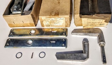 KLAMKA Do DRZWI BRAMOWA WROTOWA Do FURTKI Z SZYLDEM Na Klucz 90 METAL BYTÓW
