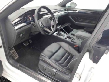 Volkswagen Arteon Fastback Facelifting 2.0 TDI 200KM 2023 Volkswagen Arteon Shooting Brake R-Line 4Motion 2.0TDI 200KM DSG SerwisASO, zdjęcie 4