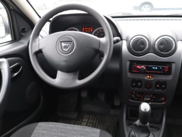 Dacia Duster I SUV 1.6 16V 105KM 2013 Dacia Duster 1.6 16V, Klima, zdjęcie 6