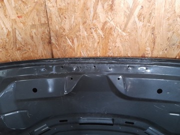 KAPOTA KRYT MOTORU TOUAREG 3 III