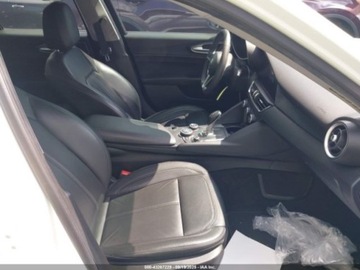 Alfa Romeo Giulia II 2019 Alfa Romeo Giulia Giulia sport rwd 2.0 Benzyna 280KM, zdjęcie 11