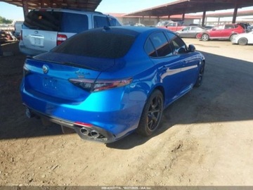 Alfa Romeo Giulia II 2024 Alfa Romeo Giulia 2024 Alfa Romeo Giulia Quadrifoglio RWD 2.9 Benzyna 550KM, zdjęcie 6