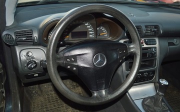 Mercedes 2002 MERCEDES-BENZ KLASA C coupe C 180 129 KM, zdjęcie 28