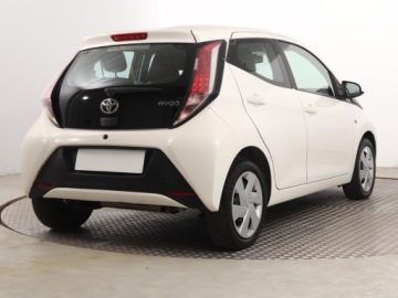 Toyota Aygo II Hatchback 5d 1.0 VVT-i 69KM 2016 Toyota Aygo 1.0 VVT-i, Salon Polska, Klima, zdjęcie 4