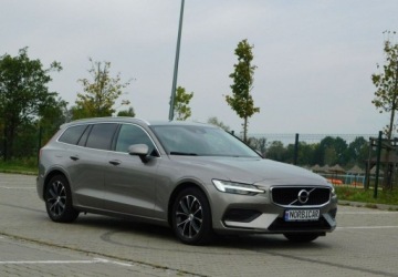 Volvo V60 II  Kombi 2.0 D3 150KM 2019 Volvo V60 z Gwarancja Model 2020r 2.0 Diesel 150KM, zdjęcie 2