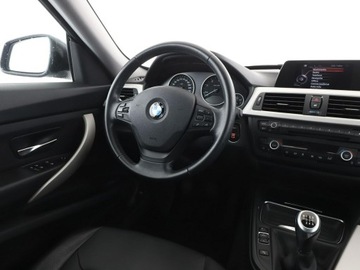 BMW Seria 3 F30-F31-F34 Limuzyna 2.0 318d 143KM 2015 BMW 3GT bi-xenon/LED skóra navi klima auto, zdjęcie 15