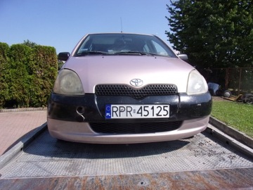 CHLADIČ VODY TOYOTA YARIS I 1.0B