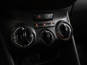 Peugeot 2008 I SUV Facelifting 1.2 PureTech 110KM 2018 Peugeot 2008 1.2 Benzyna Style Klimatyzacja, zdjęcie 25