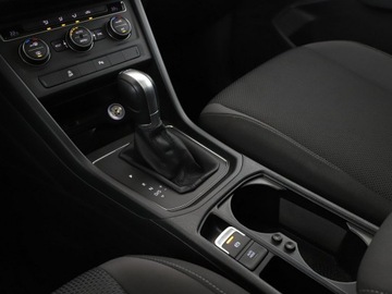 Volkswagen Touran III 1.4 TSI 150KM 2017 Volkswagen Touran DSG klima auto navi panorama, zdjęcie 28