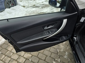BMW Seria 3 F30-F31-F34 Touring 2.0 318d 143KM 2013 BMW 318 Bezwypadkowy, zdjęcie 22