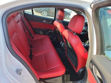 Alfa Romeo Giulia II Sedan Facelifting 2.0 Turbo 280KM 2020 Alfa Romeo Giulia 2020 2.0 Benzyna 280KM, zdjęcie 10