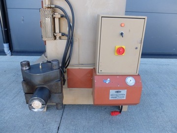 Brykieciarka do trocin, prasa do brykietu Comafer 70 4/23