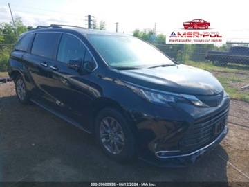 Toyota Sienna III 2023 Toyota Sienna xle, 2023r., 2.5L 2.5 Benzyna 245KM