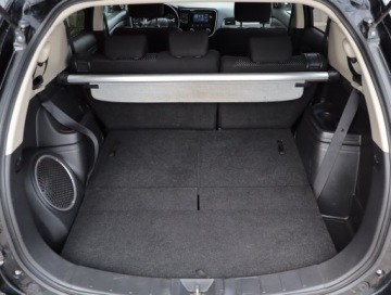 Mitsubishi Outlander III SUV Facelifting 2015 2.2 DI-D 150KM 2016 Mitsubishi Outlander 2.2 DI-D, Salon Polska, zdjęcie 13