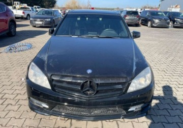 Mercedes Klasa C W204 Limuzyna 3.5 350 4MATIC 306KM 2011 Mercedes-Benz Klasa C 2011 MERCEDES-BENZ C350 4x4 - na placu w POLSCE po a, zdjęcie 1