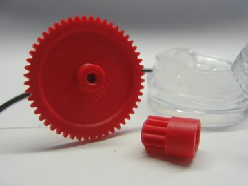 + UNITRA KASPRZAK КОМПЛЕКТ ИЗ ДВУХ ШЕСТЕРНЕЙ СМАЗКА ДЛЯ РЕМНЯ +