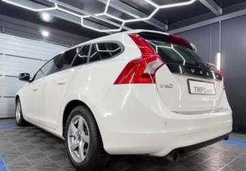 Volvo V60 I Kombi Facelifting 1.5 T3 DRIVE-E 152KM 2017 Volvo V60 Polski salon _ Pierwszy wlasciciel _ 1.5 Benzyna 152KM, zdjęcie 6