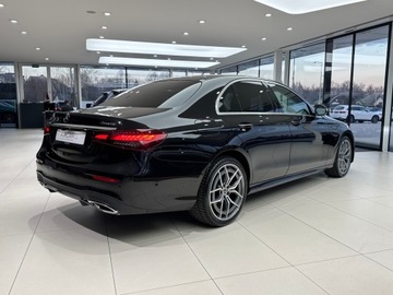 Mercedes Klasa E W213 Limuzyna 2.0 220d 194KM 2020 Mercedes-Benz E 220 AMG / Avantgarde / Ambiente /, zdjęcie 3