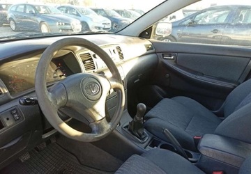 Toyota Corolla IX (E12) Kombi 2.0 D-4D 90KM 2003 Toyota Corolla Toyota Corolla 2.0 D-4D 2.0 Diesel 90KM, zdjęcie 6