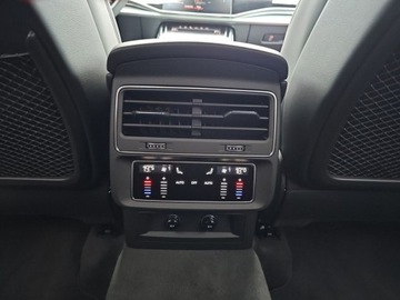 Audi Q8 SUV 3.0 55 TFSI 340KM 2024 Audi Q8 RATA 3723 netto pneumatyka, ogrzewanie postojowe 3.0 Benzyna 340KM, zdjęcie 30