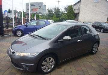 Honda Civic VIII Hatchback 3d 1.4 i-VTEC 100KM 2009 Honda Civic Honda Civic VIII Salon PL - I wlasciciel 1.3 Benzyna 100KM, zdjęcie 1