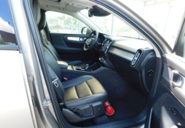 Volvo XC40 2021 Volvo XC 40 z Gwarancja Kamera Panorama Dach Pakiet zimowy 2.0 Diesel, zdjęcie 23