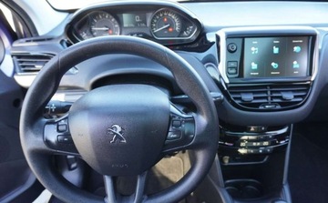 Peugeot 208 I Hatchback 5d Facelifting 1.2 PureTech 82KM 2017 Peugeot 208 Bezwypadkowy Serwisowany 1-Wlasciciel Navi Panorama Alu Grz.Fo, zdjęcie 17