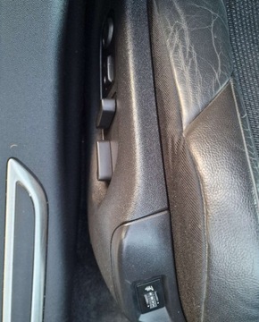 Citroen C5 III Tourer 1.6 THP 156KM 2011 Citroen C5 1.6t Hydro Alu Pólskóra Exclusive, zdjęcie 36