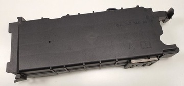 MERCEDES W176 SICHERUNGSKASTENABDECKUNG