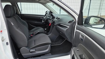 Suzuki Swift V 2012 Suzuki Swift Benzyna Bezwypadkowy Bialy shogun 1.3 Benzyna 95KM, zdjęcie 10
