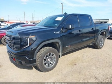  GMC Sierra GMC Sierra 1500 4WD Crew Cab 147 AT4 3.0 Benzyna 305KM, zdjęcie 2