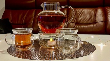 СТЕКЛЯННЫЙ КУВШИН ОБЪЕМОМ 1 Л 2 ФРЕЗИРОВАННЫХ БОКАЛА ДЛЯ ВИНА