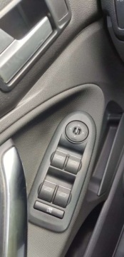 Ford C-MAX II 2010 Ford C-MAX 1.6 benz ,bezwypadek ,bogate wyposazenie 1.6 Benzyna 100KM, zdjęcie 17