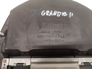 MITSUBISHI GRANDIS 03- SKŘÍŇKA DESKY MN134023ZZ