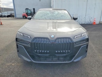 BMW Seria 7 G70 2023 BMW Seria 7 740i 2023 3.0 Benzyna 375KM, zdjęcie 5