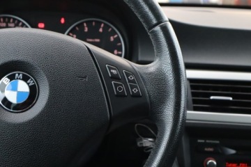 BMW Seria 3 E90-91-92-93 Limuzyna E90 318i 129KM 2007 BMW 3 318 i, Xenon, Klima, Klimatronic, Tempomat, zdjęcie 17
