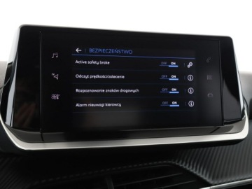 Peugeot 2008 II SUV 1.2 PureTech 100KM 2022 Peugeot 2008 klima auto kamera i czujniki, zdjęcie 25