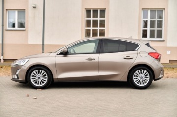 Ford Focus IV Hatchback 1.5 EcoBlue 120KM 2019 FOCUS TITANIUM SKÓRZANA TAPICERKA PODG. FOTELE KIEOWNICA SZYBA FULL LED, zdjęcie 13