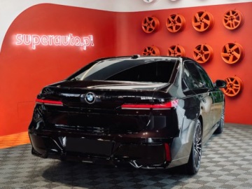 BMW Seria 7 G70 Sedan 3.0 40d 299KM 2026 BMW Seria 7 740d xDrive Nero Lusso Edition 3.0 (299KM) 2026, zdjęcie 5