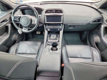Jaguar F-Pace SUV 3.0 V6 380KM 2017 Jaguar F-Pace S 2017 3.0 Benzyna 380KM, zdjęcie 8