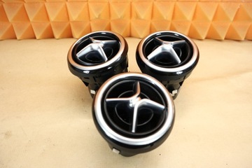 MERCEDES W246 KRATKA NAWIEWU ŚRODKOWA 2468300354